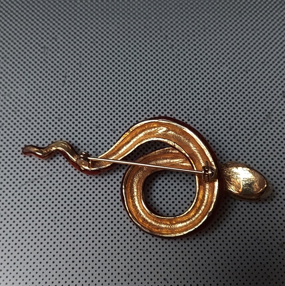 Yr of the Snake Enamel snake brooch pin pearls in style of Heidi Daus - Picture 3 of 5